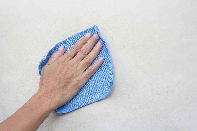 deep cleaning window cleaning